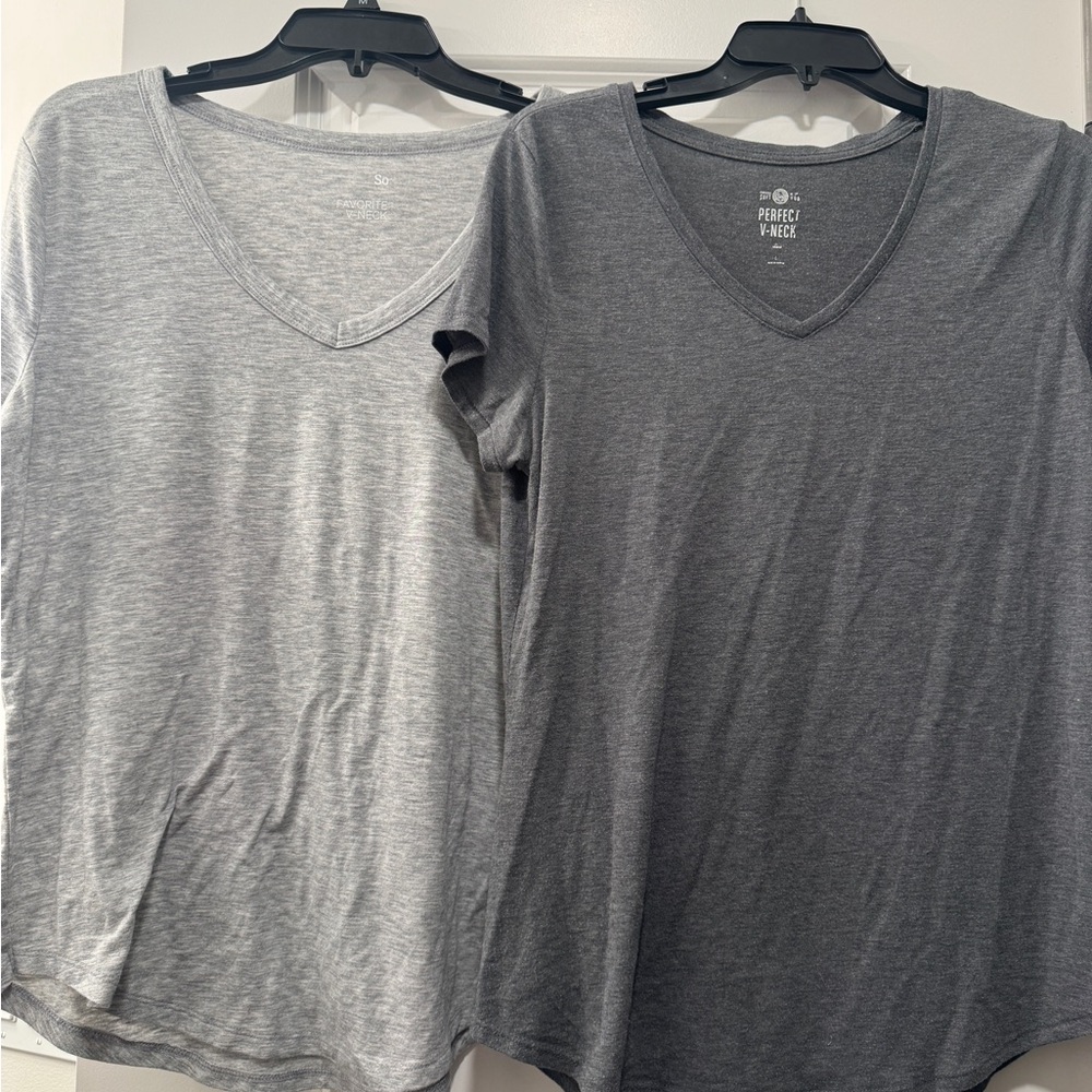 SO Women's Short Sleeve Tees - Light Gray and Dark Gray